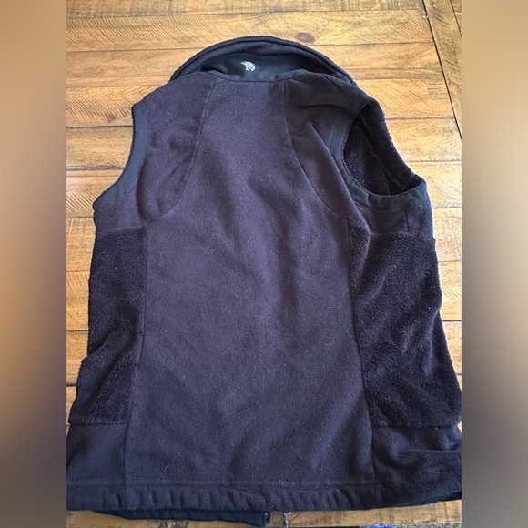 Women’s Mountain Hardwear Vest (black, size small) - Picture 2 of 4